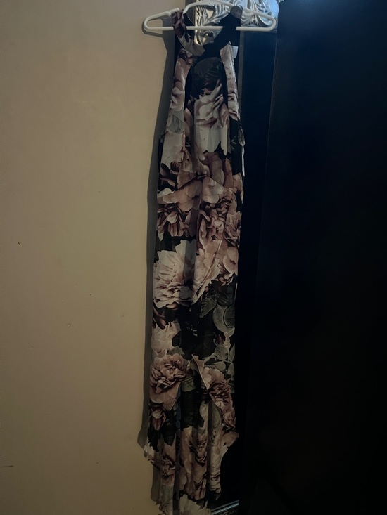VENUS Dresses & Skirts - VENUS Floral Halter Maxi Dress in Black and Blush